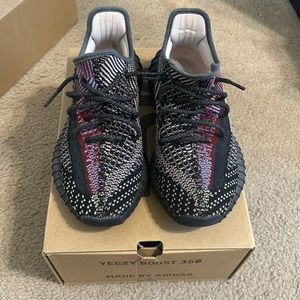 Authentic Yeezy sneakers “Yechei” boost 350 V2